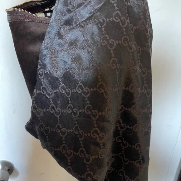 ✨ Vintage Gucci Horsebit Suede Hobo Bag - Picture 11 of 14